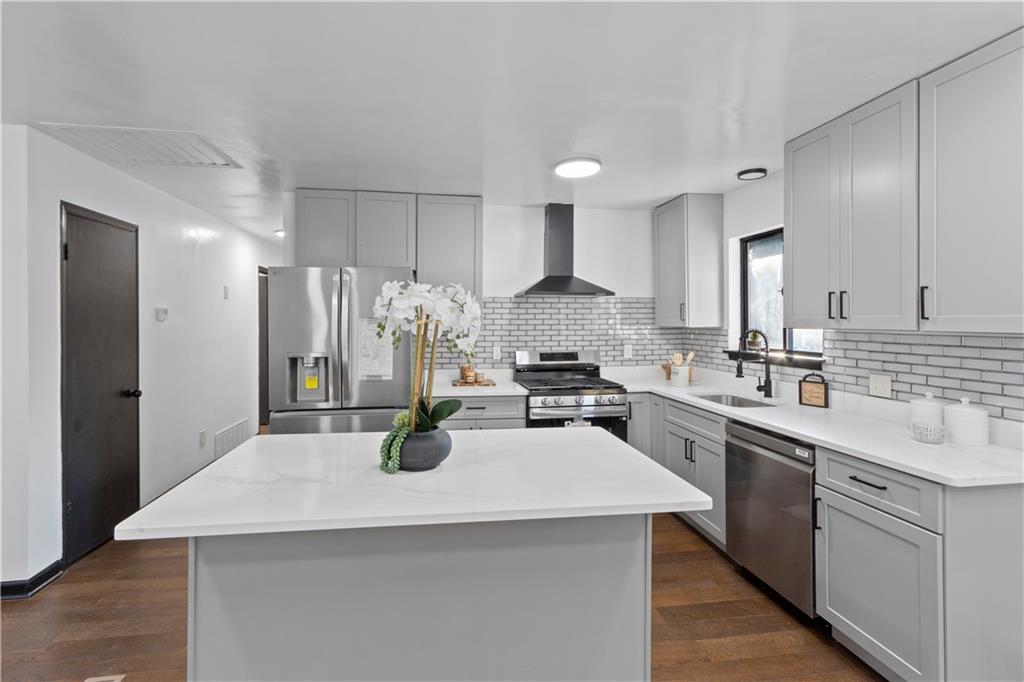 4624 Big Valley Road