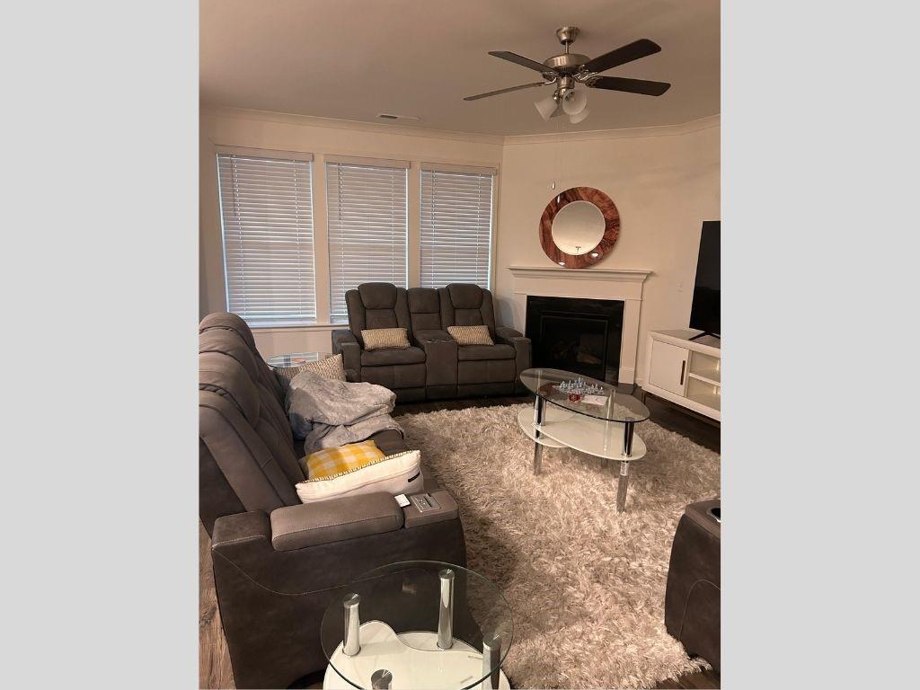 1120 Trident Maple Chase