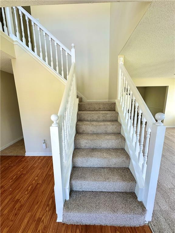 6843 Hill Creek Cove