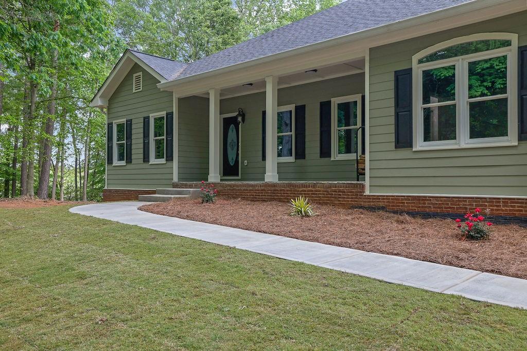 216 Scenic Drive, Hoschton, Georgia image 10
