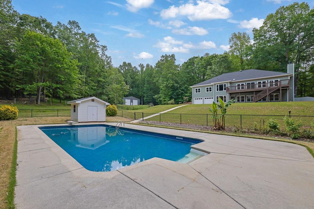 216 Scenic Drive, Hoschton, Georgia image 8
