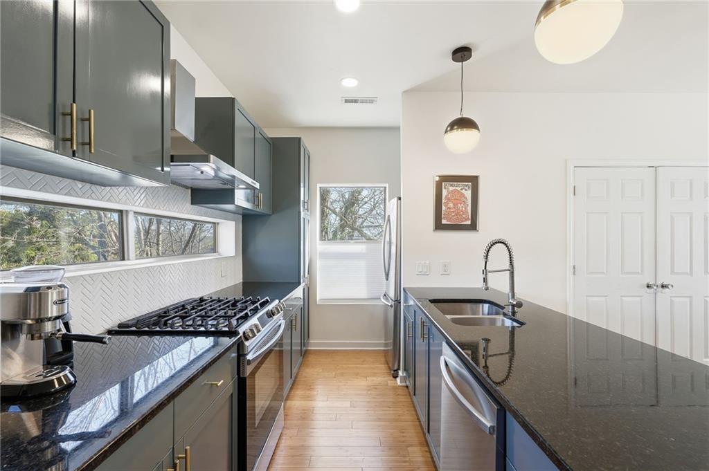 110 Moreland Avenue H