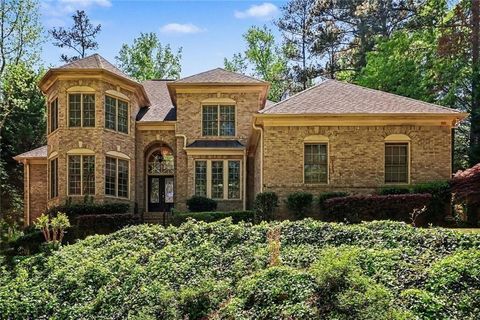 Homes For Sale - 1687 Niskey Lake<br/> Atlanta, GA 30331