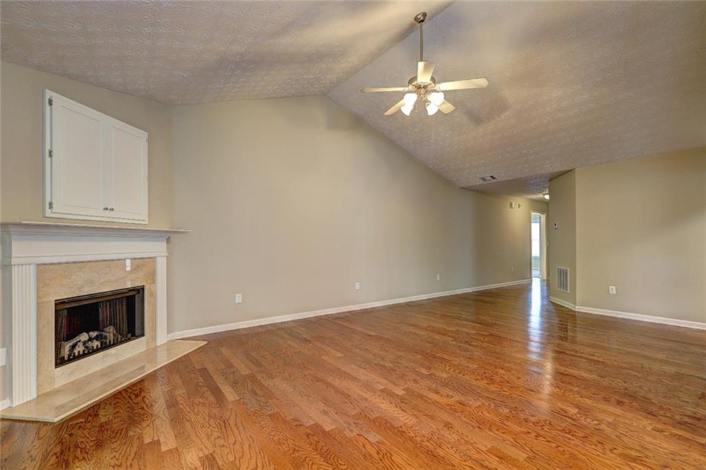 412 Mockingbird Drive