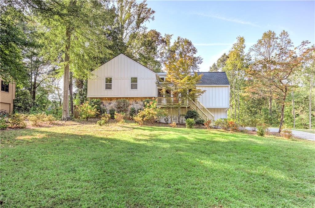 2583 Kingsley Drive NE