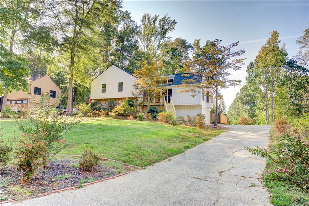 2583 Kingsley Drive NE