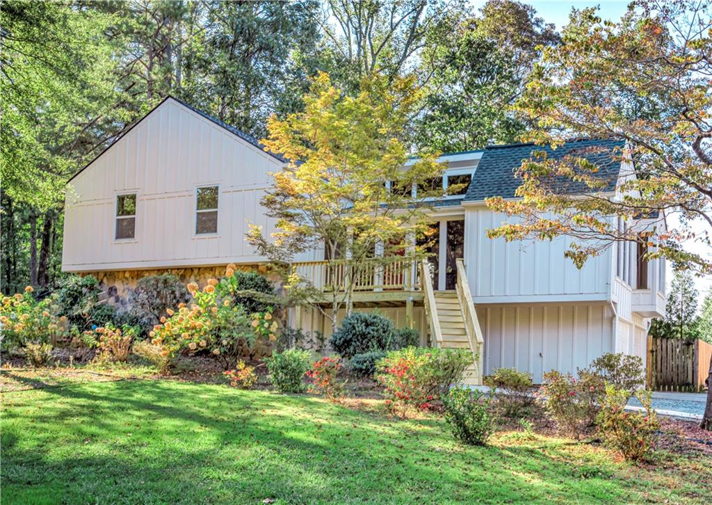 2583 Kingsley Drive NE