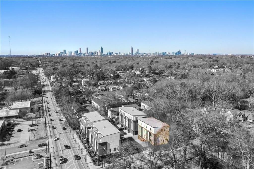 1836 Memorial Drive SE 303