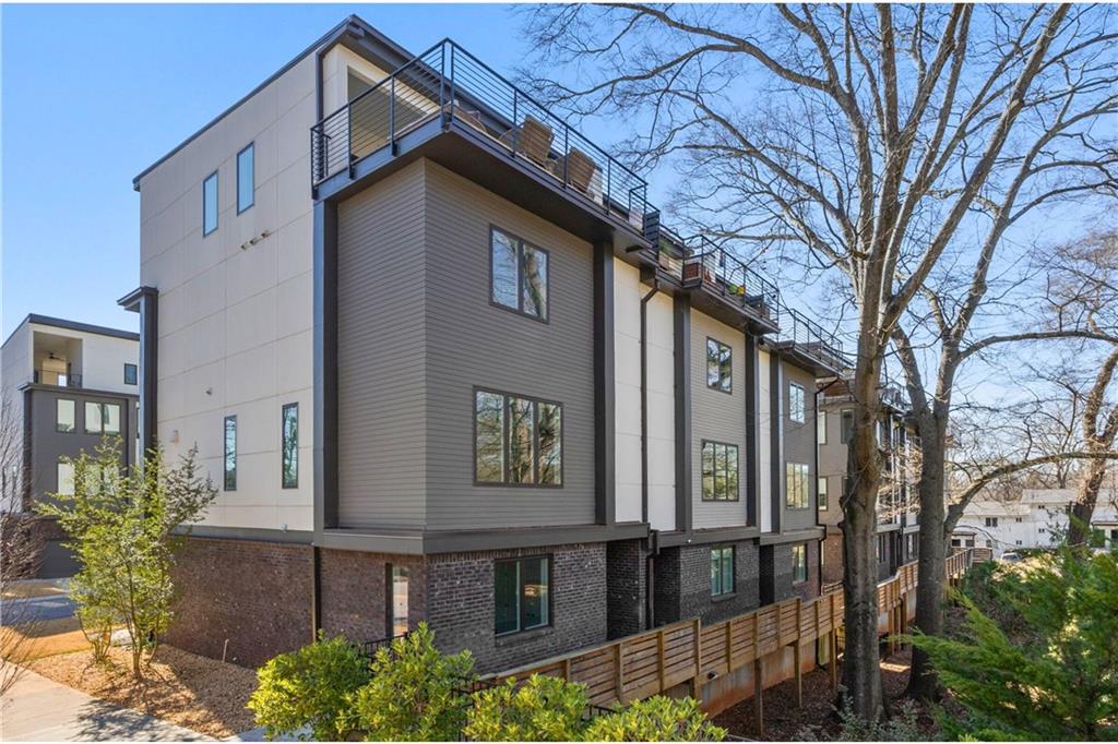 1836 Memorial Drive 303