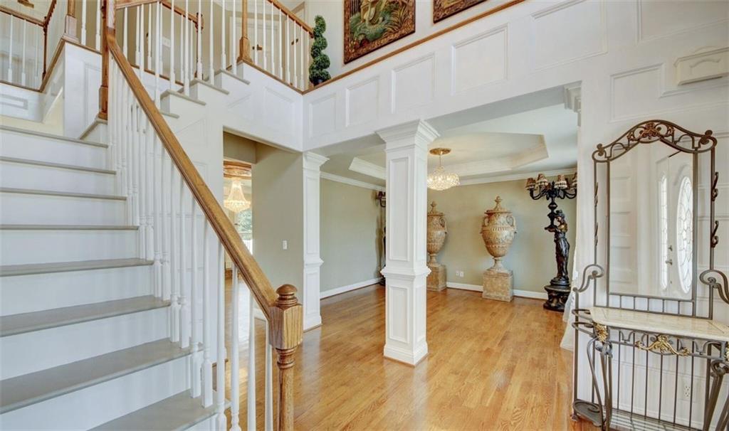 2515 RICHARDS Walk