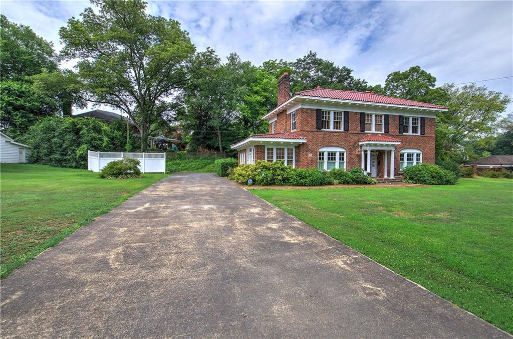 18 Cassville Road