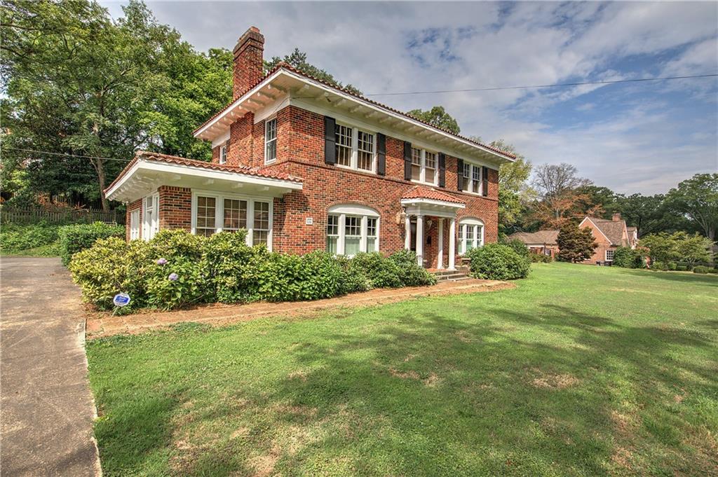 18 Cassville Road