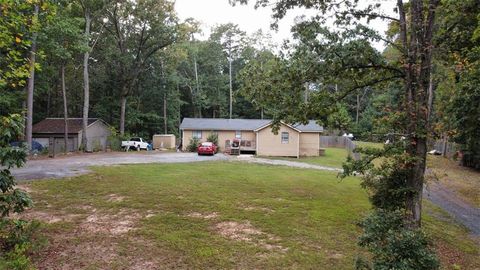 Photo of 3211 GLEN WALLACE Drive, Cumming, GA 30040 (MLS # 7656839)