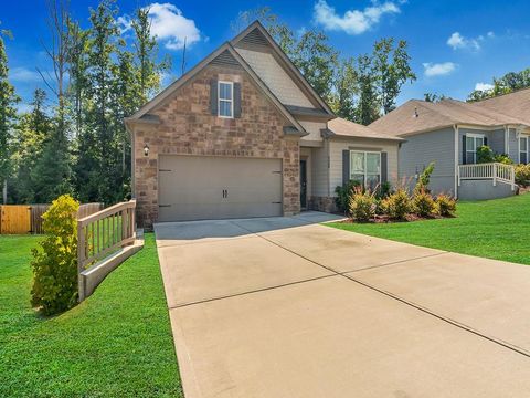 A home in Fairburn