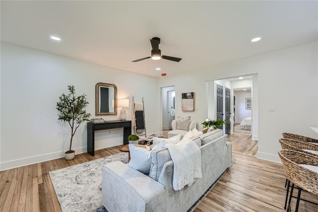 1866 Thompson Avenue