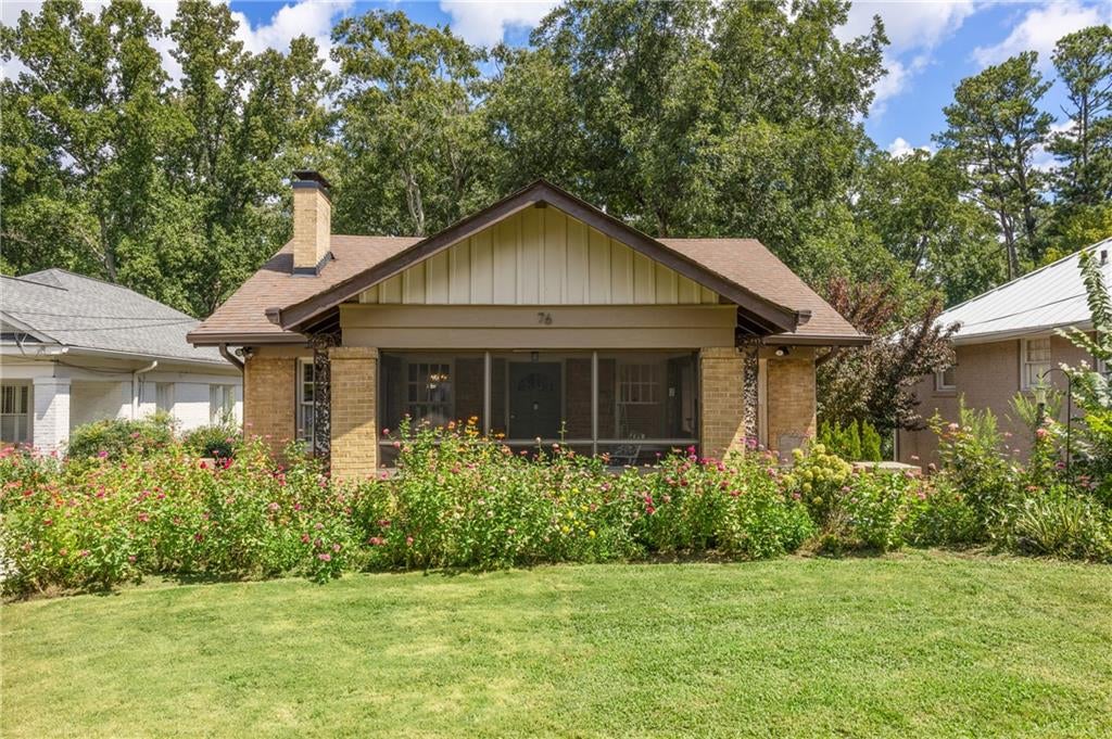 76 Peachtree Hills Avenue NE