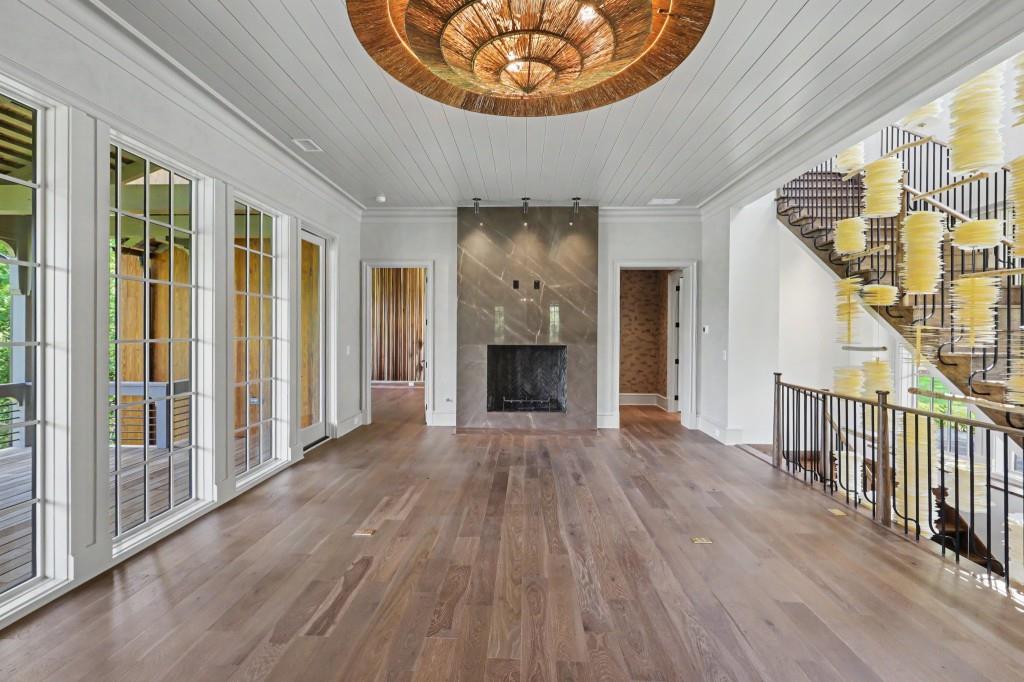 140 Cove View Lane