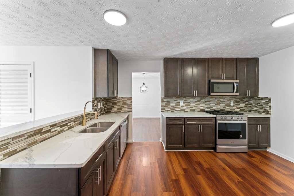 6107 Waterton Drive, Lithonia, Georgia image 19
