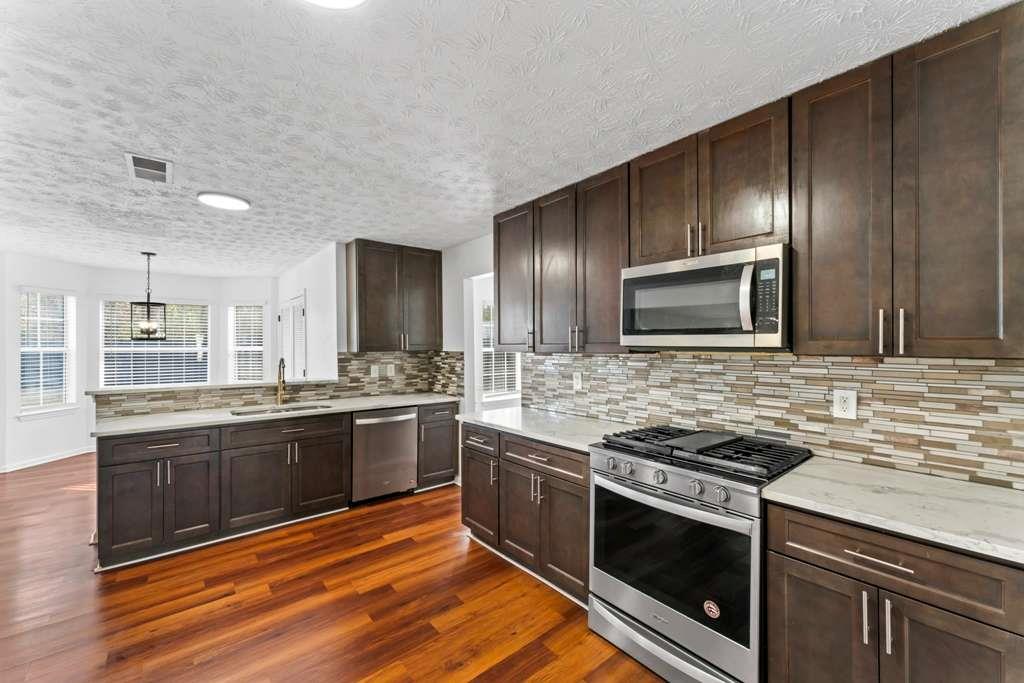 6107 Waterton Drive, Lithonia, Georgia image 17