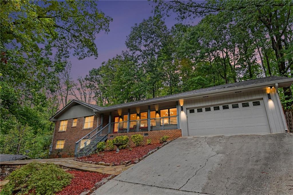 2501 Midvale Court