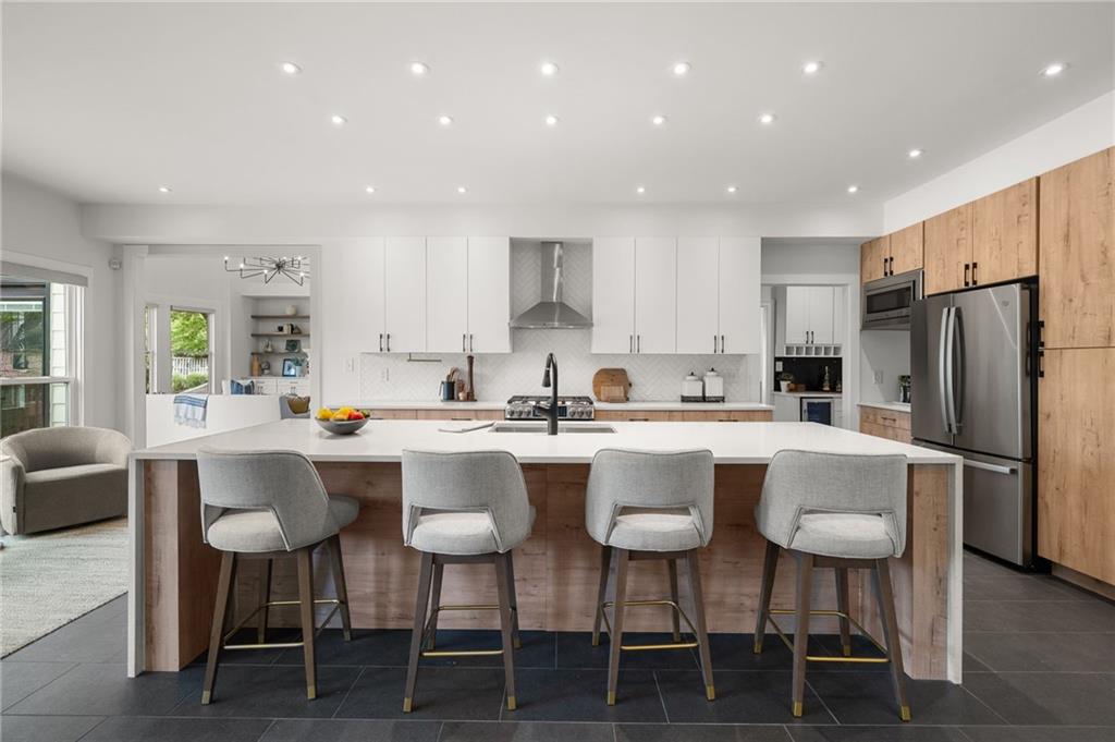 1210 Pine Grove Avenue NE