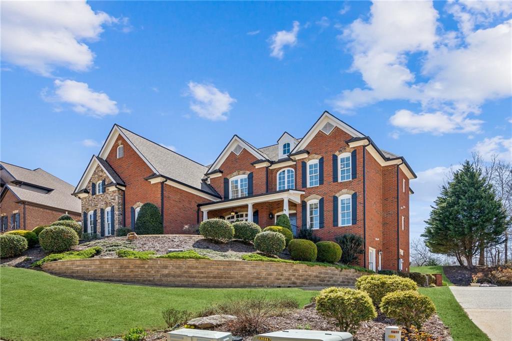 5945 Boulder Bluff Drive, Cumming, Georgia image 3