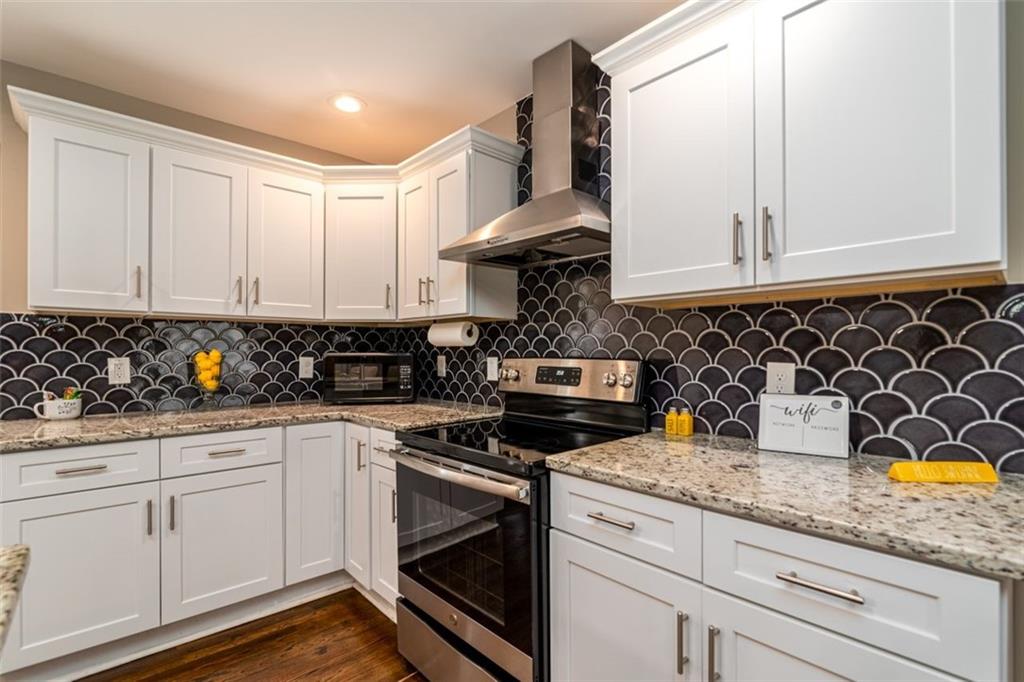3224 CANARY Court