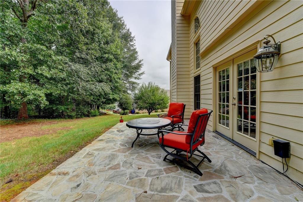 listing image 75