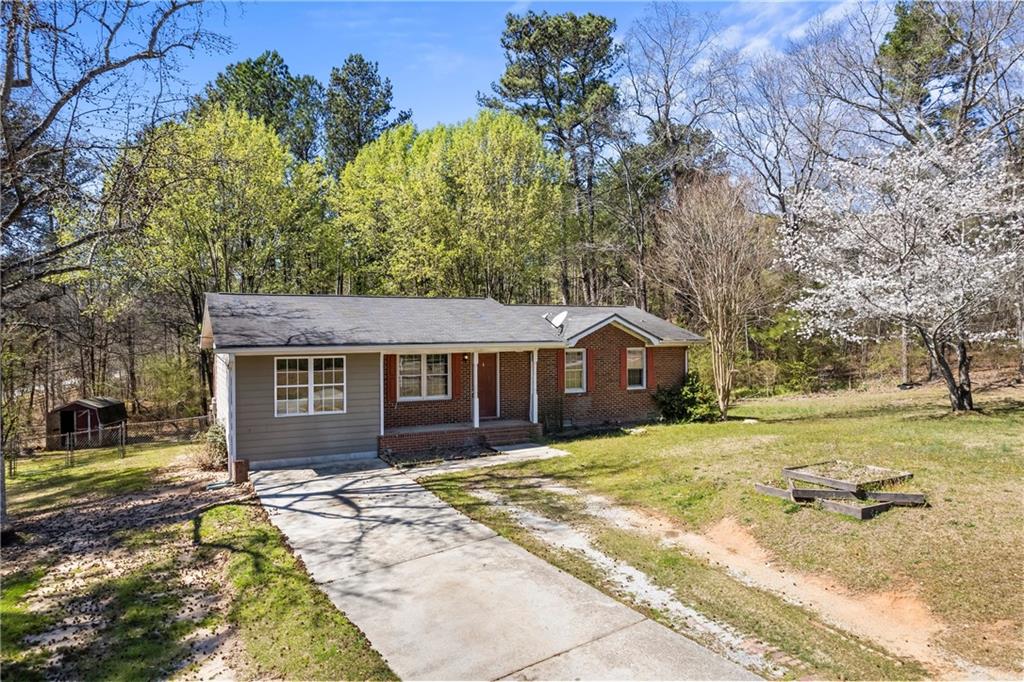 2420 Green Road