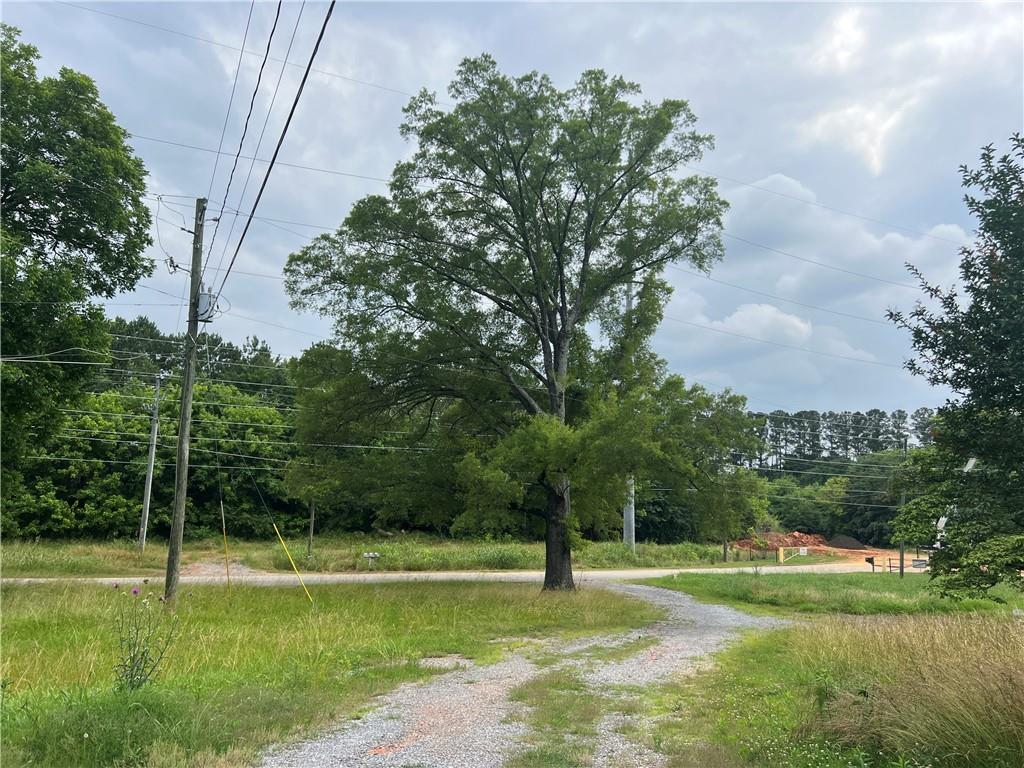 101 Cass Pine Log Road NE