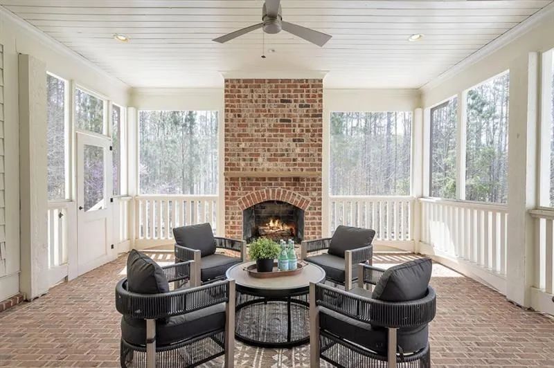 Milton, Georgia 30004, United States, 7 Bedrooms Bedrooms, ,8 BathroomsBathrooms,Residential,Pending,34824