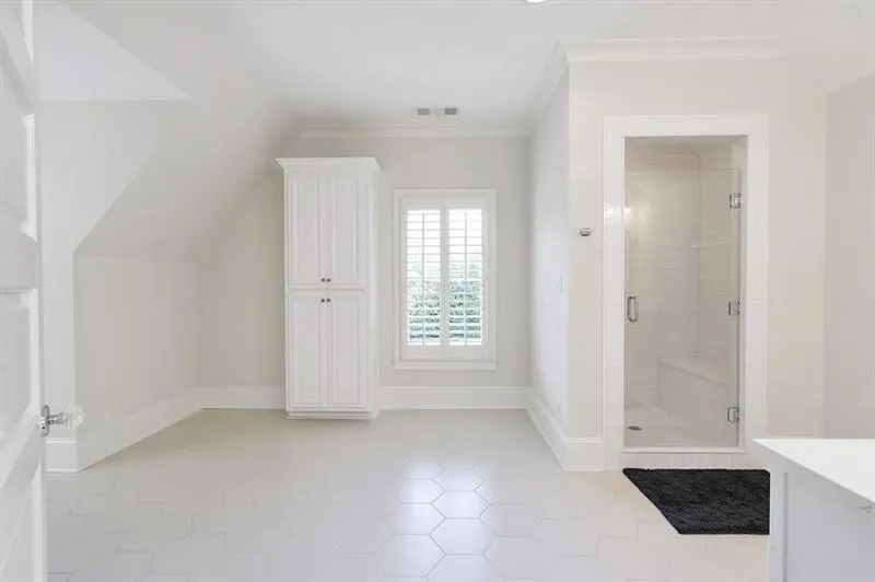 Milton, Georgia 30004, United States, 7 Bedrooms Bedrooms, ,8 BathroomsBathrooms,Residential,Pending,34824