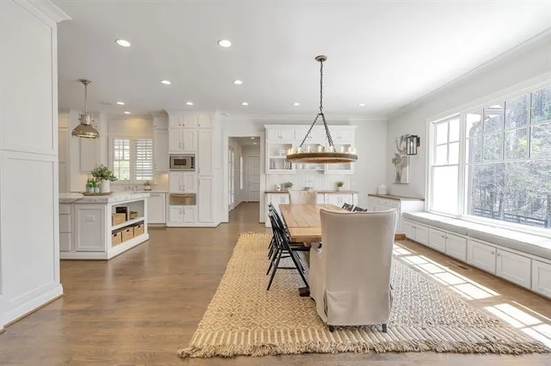 Milton, Georgia 30004, United States, 7 Bedrooms Bedrooms, ,8 BathroomsBathrooms,Residential,Pending,34824