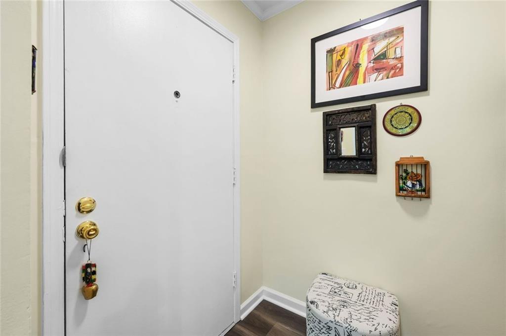 6851 Roswell Road F3