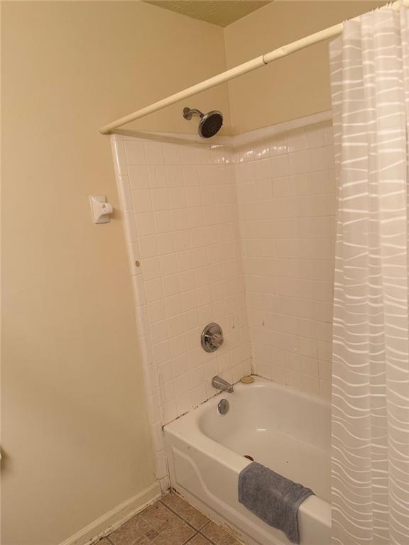 470 Teal Court, Roswell, Georgia image 6