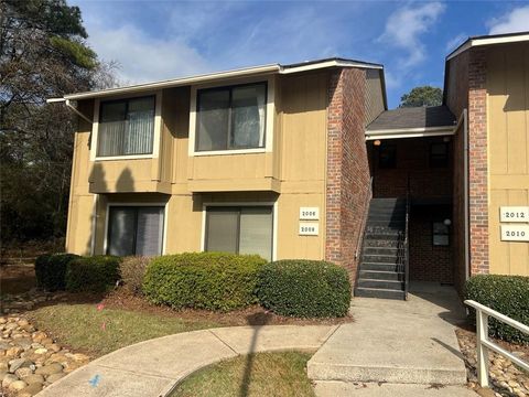 Condo For Sale - 2006 Powers Ferry Trace<br/> Marietta, GA 30067