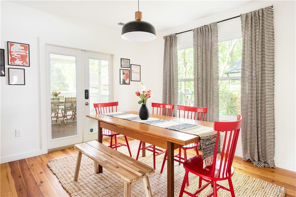 715 Hobart Avenue SE