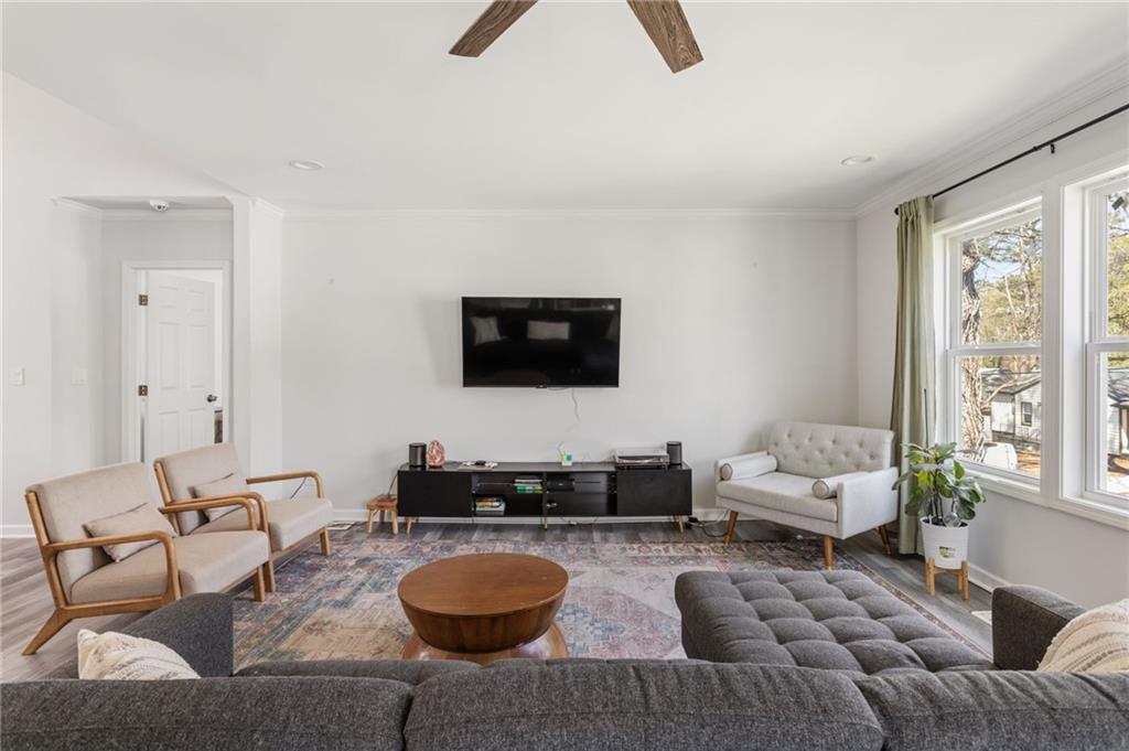 1393 Byrere Terrace SW