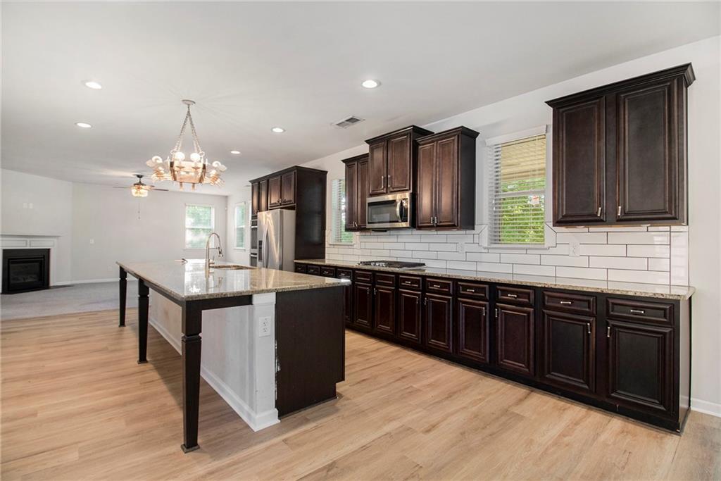 2113 Dodson Woods Drive, Fairburn, Georgia image 13