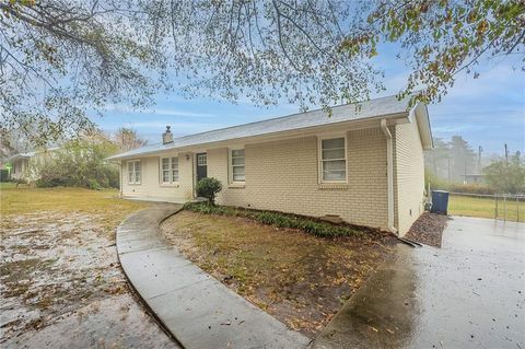 A home in Douglasville