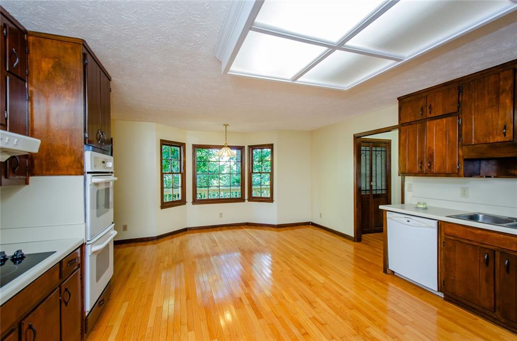 4503 Rivercliff Drive, Lilburn, Georgia image 35