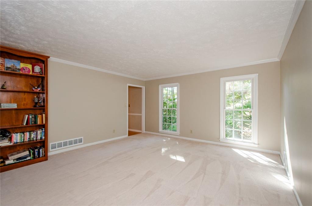 4503 Rivercliff Drive, Lilburn, Georgia image 23