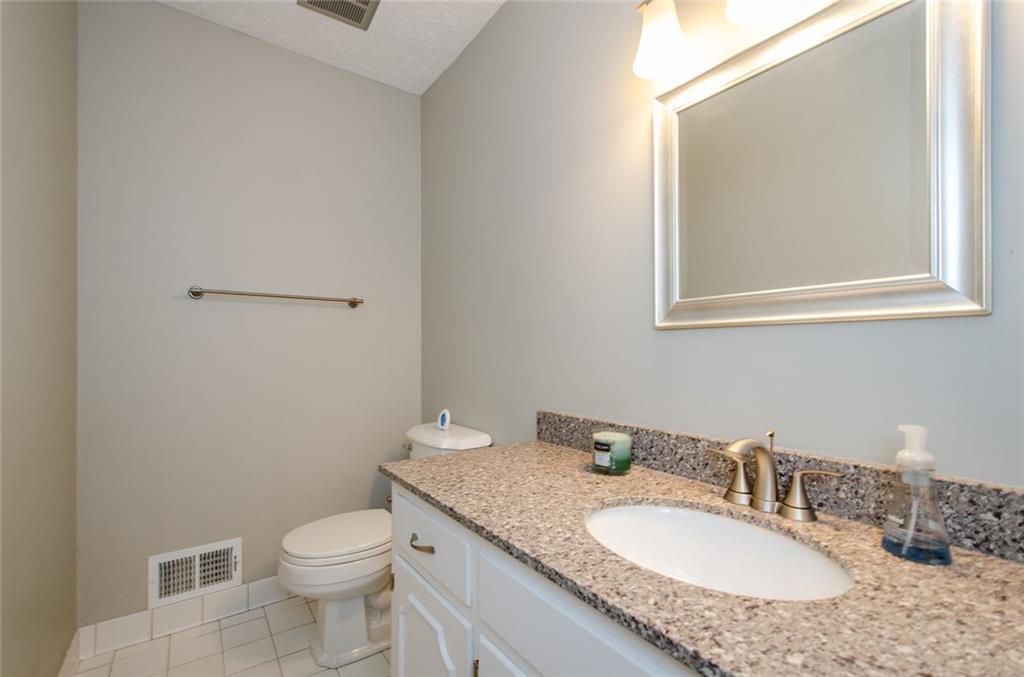 4503 Rivercliff Drive, Lilburn, Georgia image 11