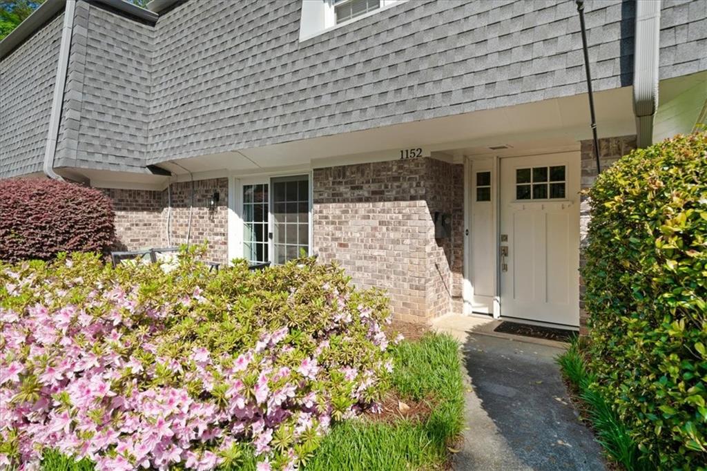 1152 Hampton Way, Atlanta, Georgia image 3