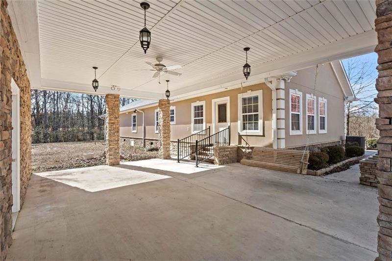 386 Oak Grove Road