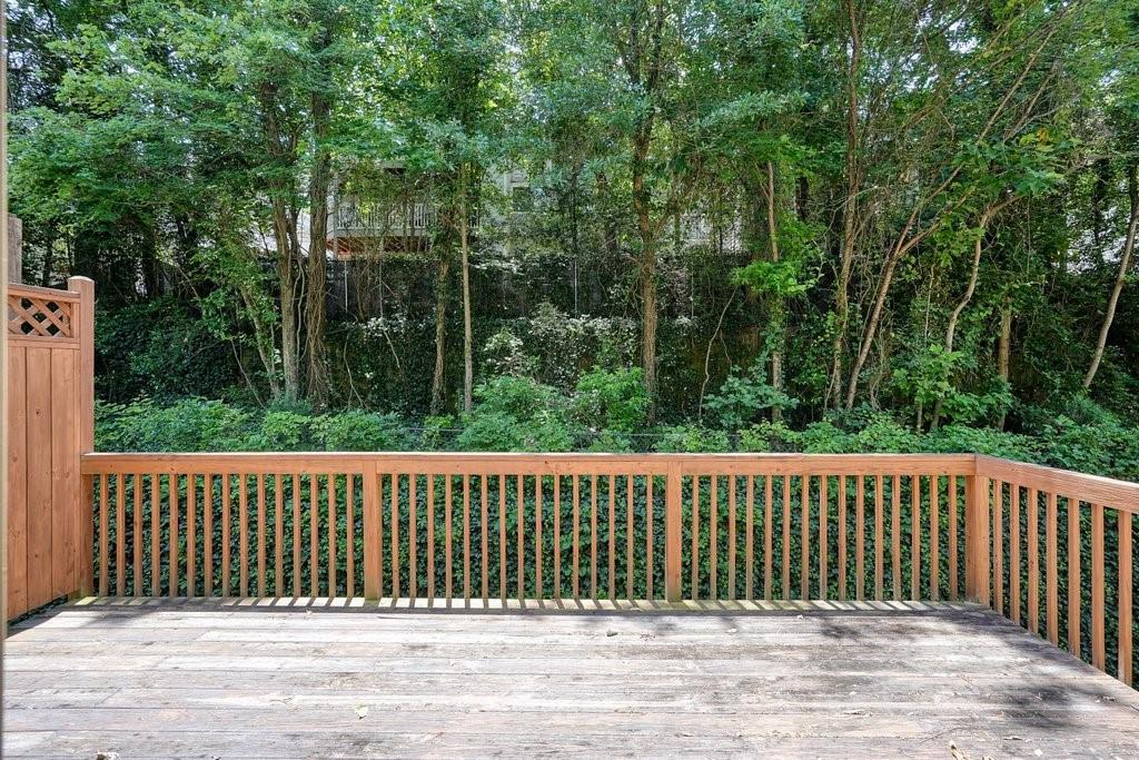 Oaks Powers Ferry The T/H - Residential