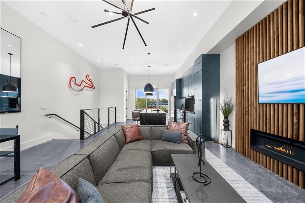 702 Joe Lane Cox Road 220