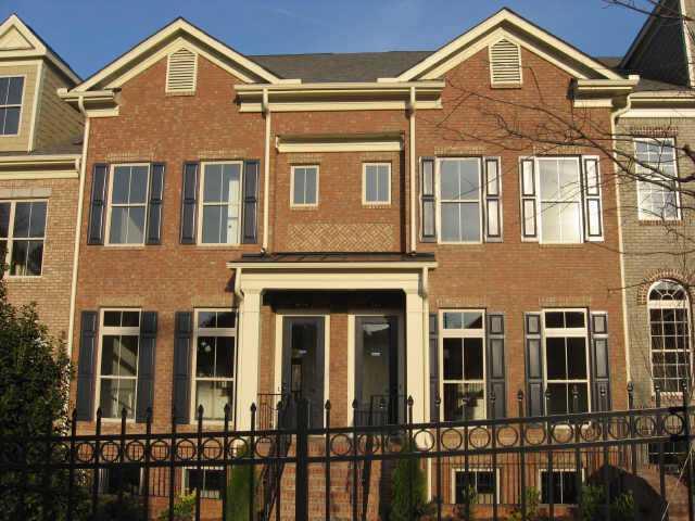 The Kendall is an elegant plan with brick front & 2-car garage. Main floor has 10ft. ceiling, 8ft. doors, hardwood floors, fireplace in great rm. Beautiful kitchen with granite, 42in. cabinets and stainless steel appliances. It's all in the details! The Providence Group/Jolly Development.