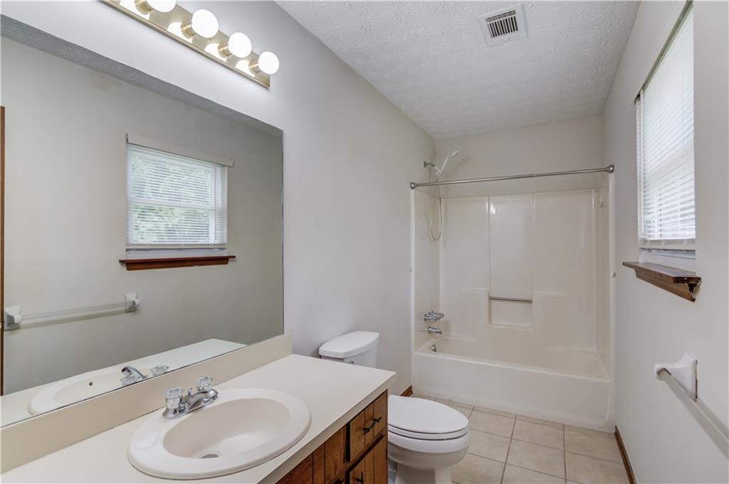 2584 Gravitt Road, Duluth, Georgia image 9