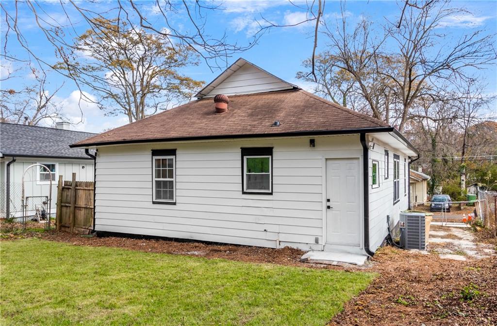 1097 Hubbard Street, Atlanta, Georgia image 27